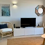 Beautiful House In T2 Pool And Garage *