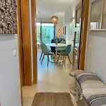 Beautiful House In T2 Pool And Garage Feriehus