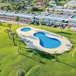 Beautiful House In T2 Pool And Garage Albufeira