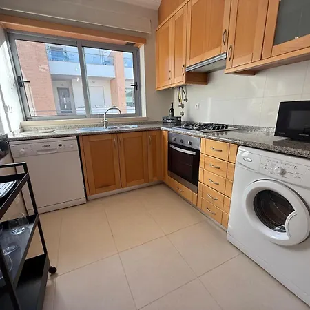 Holiday home Beautiful House In T2 Pool And Garage