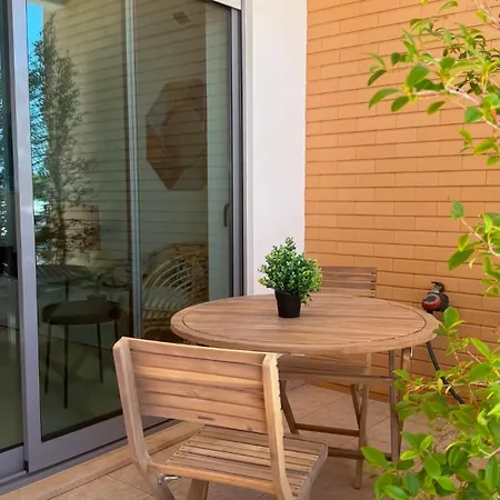 Beautiful Family House In T2 Pool And Garage Holiday home *