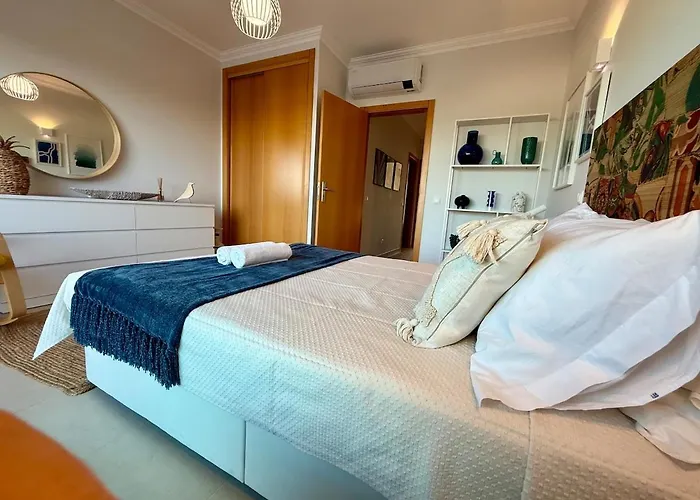 Holiday home Beautiful House In T2 Pool And Garage *