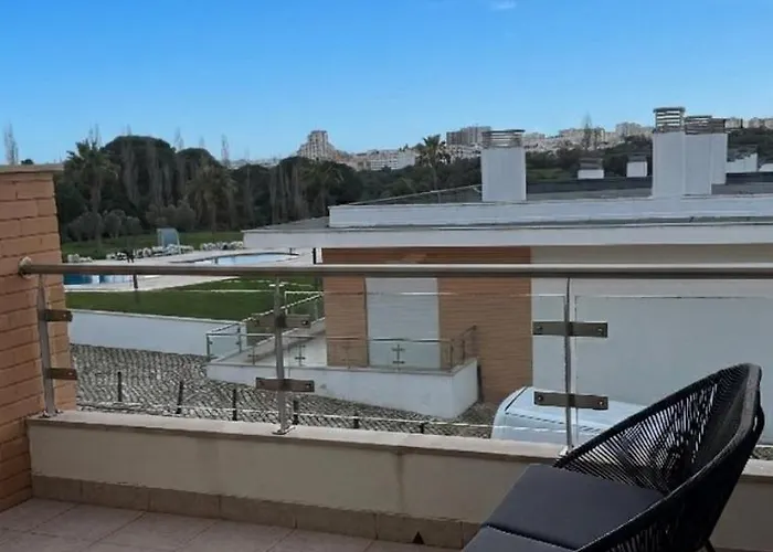 Beautiful House In T2 Pool And Garage *