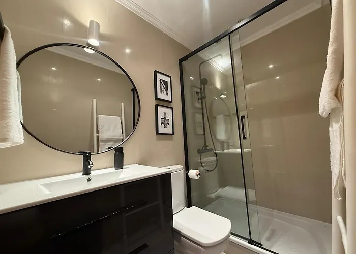 Holiday home Beautiful House In T2 Pool And Garage