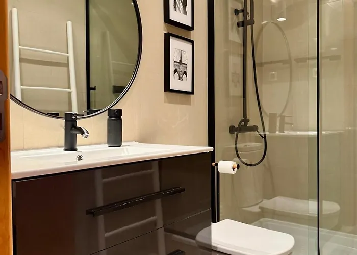 Beautiful House In T2 Pool And Garage Holiday home Albufeira