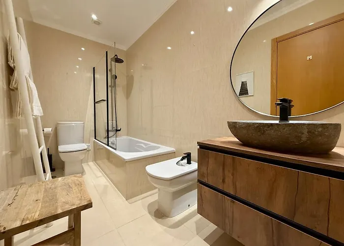 Beautiful House In T2 Pool And Garage Holiday home Albufeira