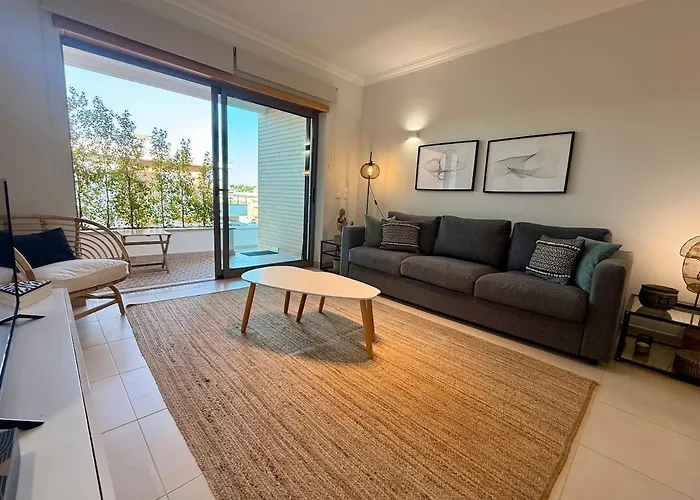 Beautiful House In T2 Pool And Garage Holiday home