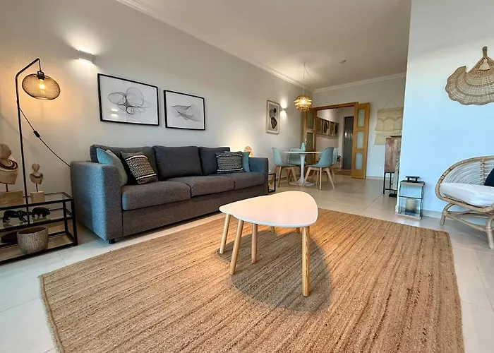 Beautiful House In T2 Pool And Garage Holiday home *