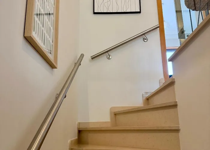 Holiday home Beautiful House In T2 Pool And Garage