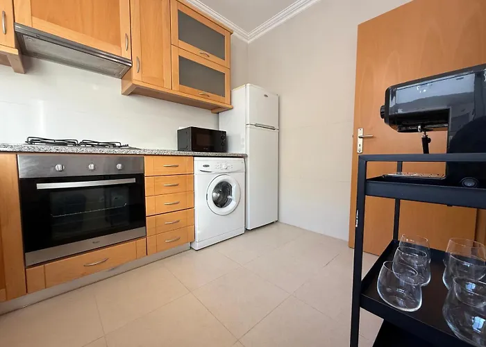 Beautiful House In T2 Pool And Garage