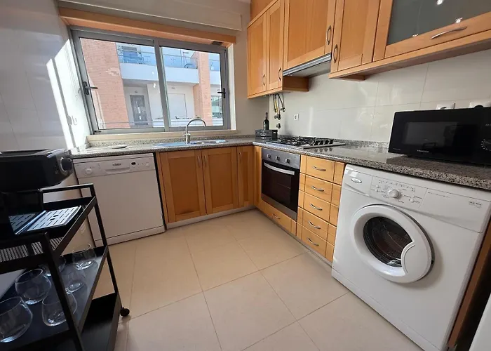 Holiday home Beautiful House In T2 Pool And Garage