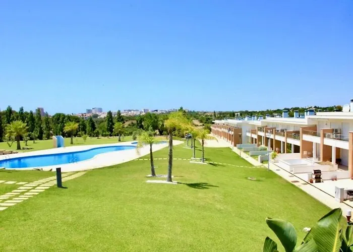 Beautiful House In T2 Pool And Garage