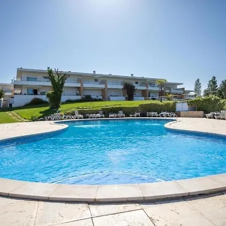 Beautiful House In T2 Pool And Garage